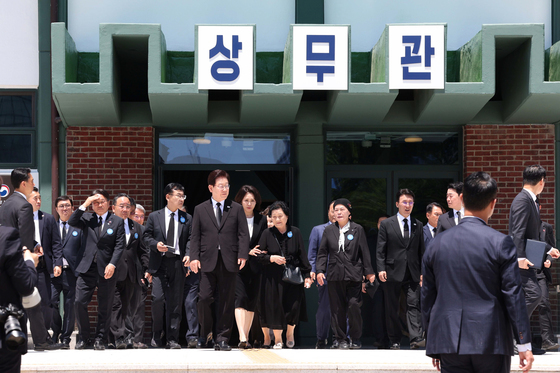 이재명 대통령, 옛 전남도청 상무관 헌화