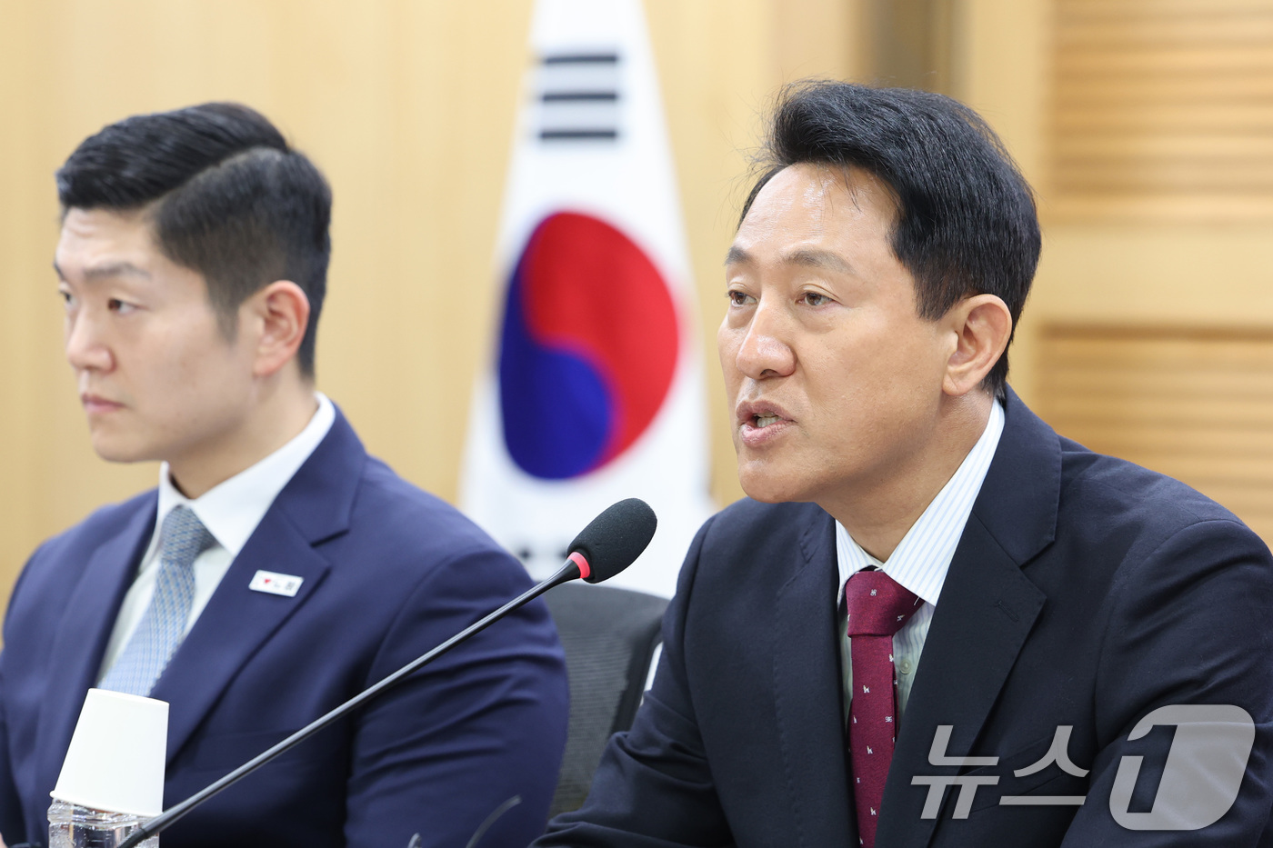 (서울=뉴스1) 신웅수 기자 = 오세훈 국민의힘 서울시장 후보가 18일 서울 여의도 국회 의원회관에서 열린 이재명 정부 1년 부동산정책 평가 및 향후 과제 세미나에서 인사말을 하고 …