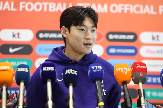 미국 출국 전 인터뷰 하는 배준호