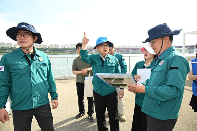 [동정] 김성보 서울시장 권한대행, 서울숲 한강버스 선착장 사전점검