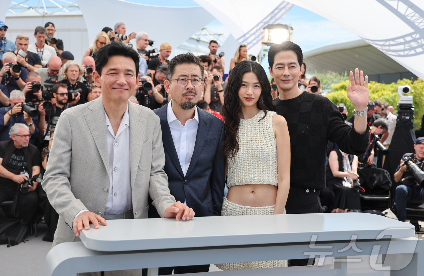 (칸=뉴스1) 이준성 특파원 = 제79회 칸 국제영화제가 열리고 있는 18일(현지시간) 프랑스 남부 소도시 칸 팔레 데 페스티발(Palais des Festivals)에서 열린 경 …