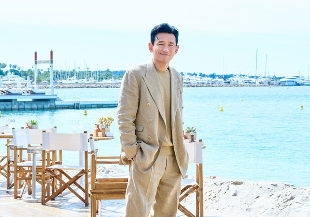 '호프' 황정민 "패스벤더 부부가 외계인을? 나라면 할까 생각도" [칸 인터뷰]