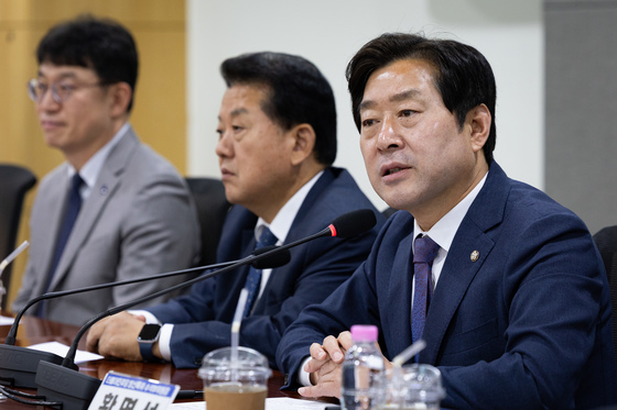 모두 발언하는 황명선 민주당 최고위원