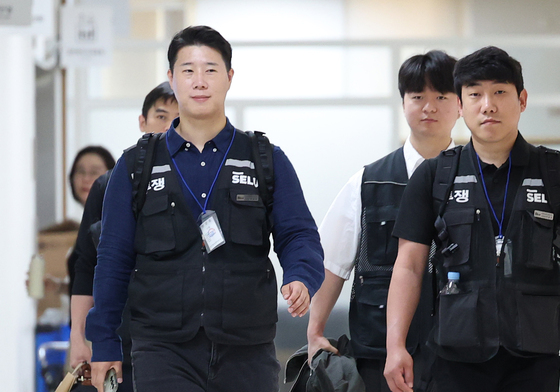 환한 얼굴의 최승호 삼성전자 노조위원장