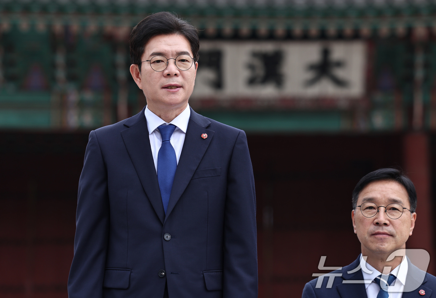 (서울=뉴스1) 구윤성 기자 = 정원오 더불어민주당 서울시장 후보가 19일 서울 덕수궁 대한문 앞에서 열린 위성곤 제주지사 후보와의 상생협력 정책협약식에서 인사말을 하고 있다. 2 …
