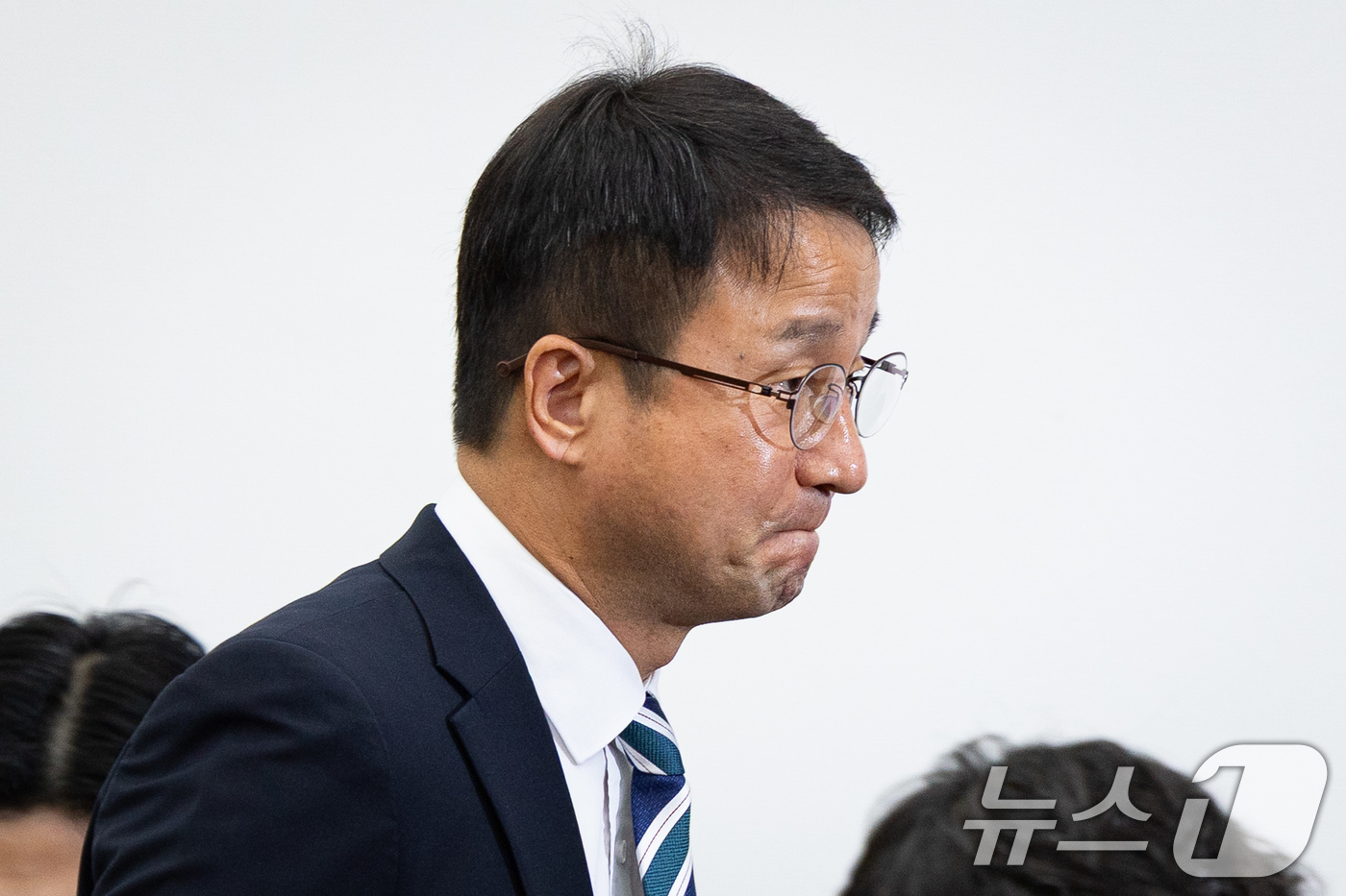 (서울=뉴스1) 유승관 기자 = 한병도 더불어민주당 원내대표가 19일 서울 여의도 국회에서 열린 원내대책회의에 참석하고 있다. 2026.5.19/뉴스1
