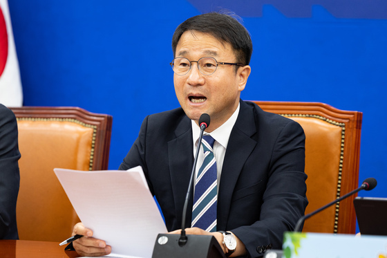 與 "오세훈, 서울시민 안전보다 치적 과시가 더 중요한가"
