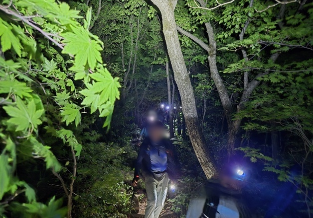 "설악산 열렸다" 산 정상서 비박까지…불법 산행 무더기 적발
