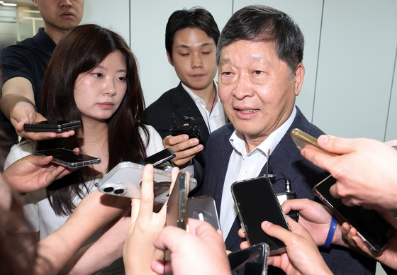 사후조정 회의 참석하는 박수근 중노위원장, "타결 가능성 있어"