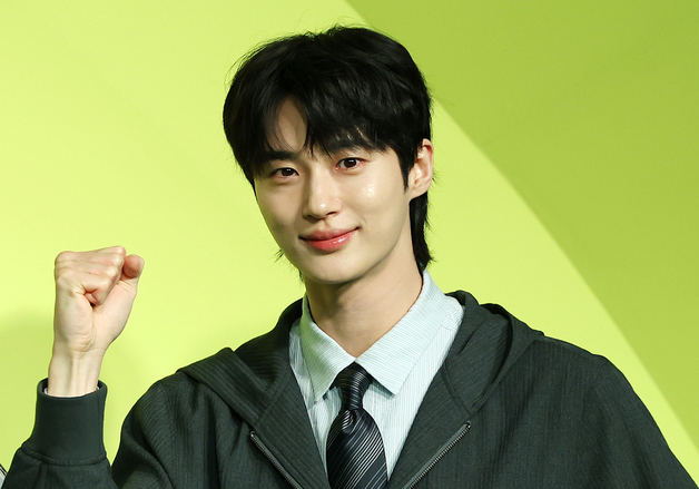 변우석, '유재석캠프' 제발회서 '대군부인' 논란 재차 사과 "죄송" [N현장]