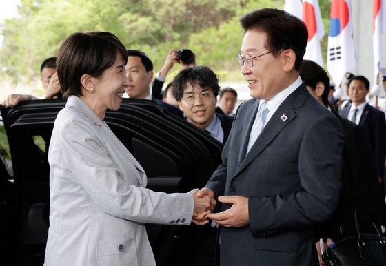 李대통령, 고향 안동서 日총리와 정상회담 시작…에너지 협력 모색