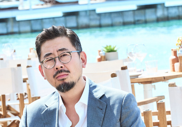 '호프' 나홍진 감독 "한국의 '아바타'? 잔치 열어도 될 만큼 기뻐" [칸 인터뷰]