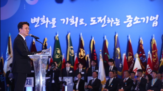 격려사하는 김민석 총리