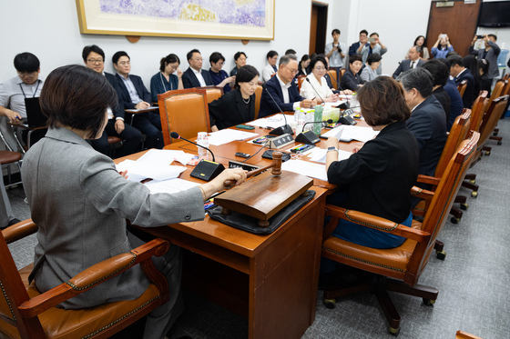 복지위 법안심사1소위, 의료기사법 논의