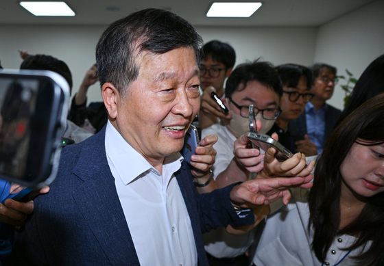 환한 얼굴의 박수근 중앙노동위원장