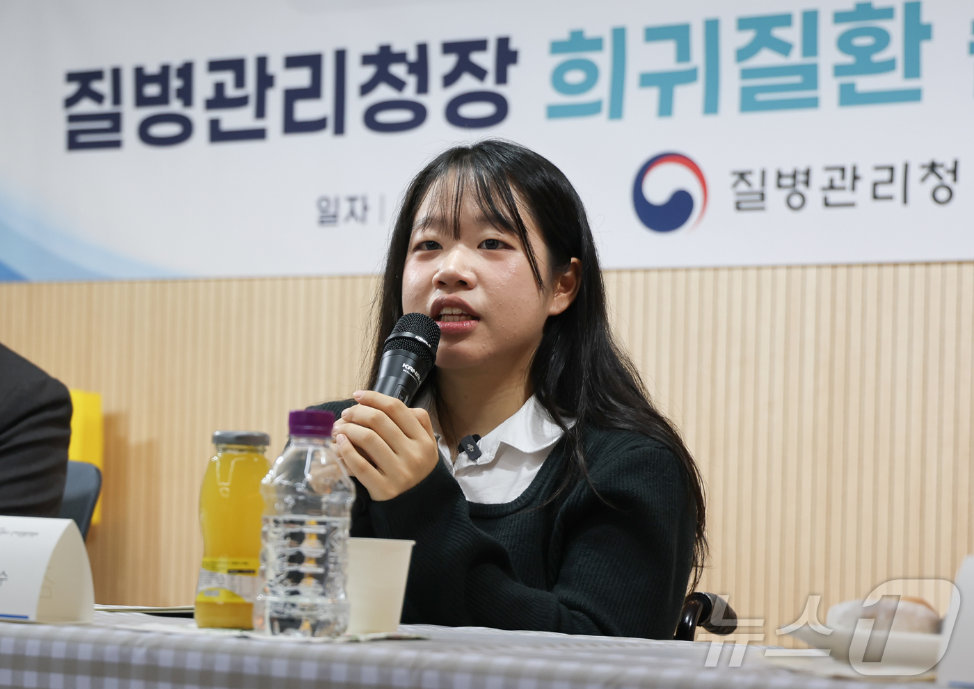 (서울=뉴스1) 이종수 인턴기자 = 패럴림픽 5관왕 김윤지 선수가 19일 서울 서대문구 연희동 한국희귀난치성질환연합회에서 열린 희귀질환 환아·가족 간담회에서 발언하고 있다. 202 …