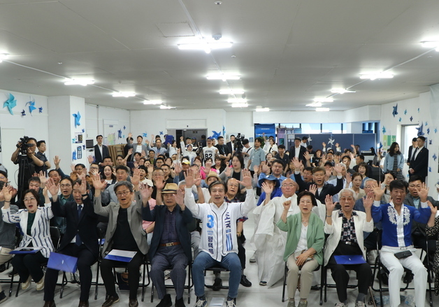 조국, 평택서 490명 선대위 출범…"민주진보 통합 이끌 것"