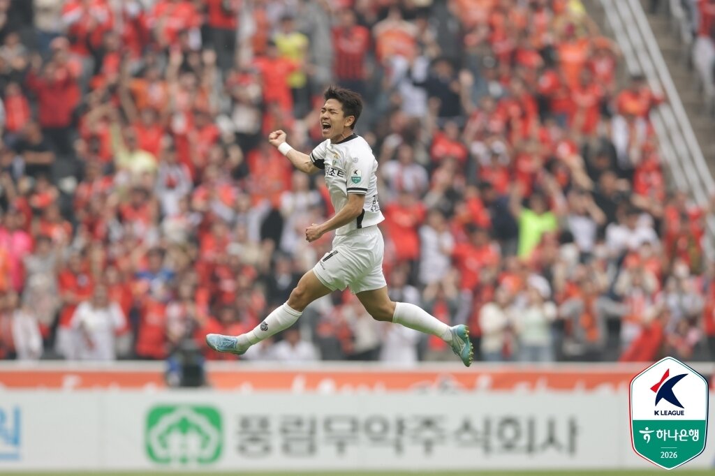 본문 이미지 -  인천 유나이티드를 상대로 원더골을 터뜨린 김대원(한국프로축구연맹 제공)