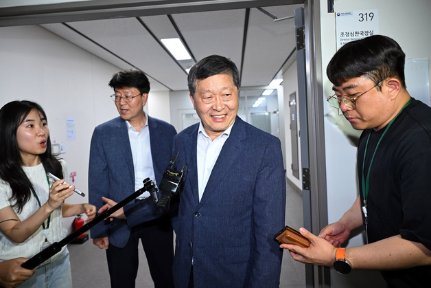 사후조정 2일차 회의 마친 박수근 중노위원장