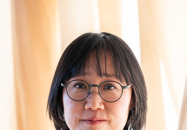 '도라' 정주리 감독 "故 김새론, 사회가 그녀 잃게 돼 아파" 눈물 [칸 인터뷰]