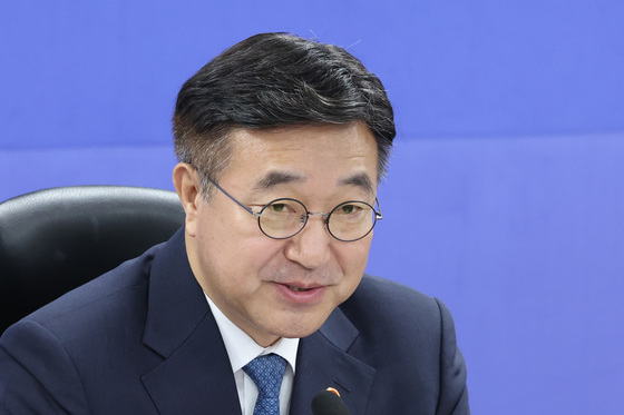 윤호중 장관, 이탈리아·바티칸 순방…사회연대경제 협력 논의