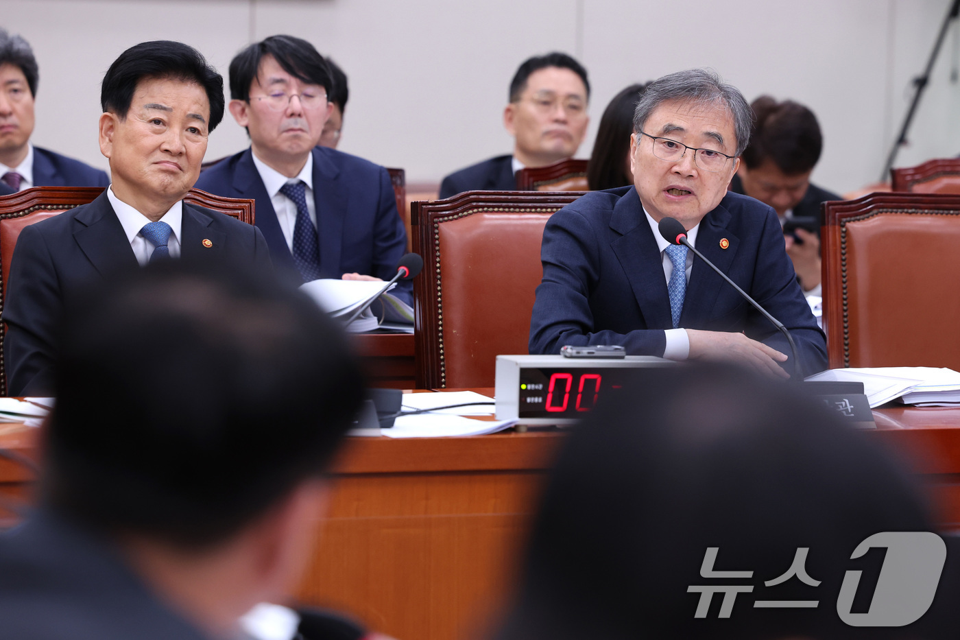 (서울=뉴스1) 신웅수 기자 = 조현 외교부 장관이 20일 서울 여의도 국회 외교통일위원회에서 열린 나무호 사건 현안질의에서 의원 질의에 답변하고 있다. 2026.5.20/뉴스1