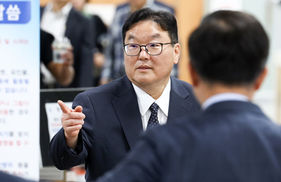 법정 출석하는 '쿠팡 수사무마 의혹' 엄희준 검사
