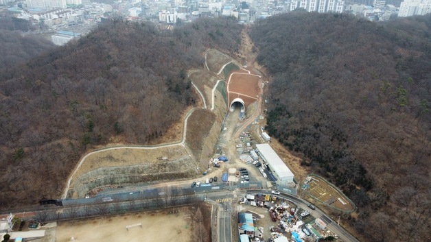 군산 '4토지~리츠프라자호텔 도로개설' 12월 준공…공정률 85%