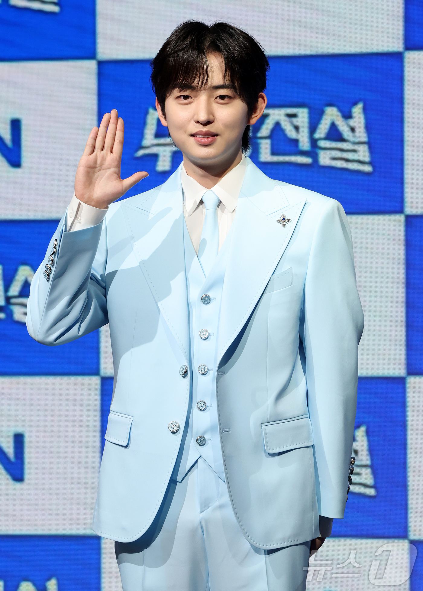 (서울=뉴스1) 김진환 기자 = MBN 트롯 오디션 ‘무명전설-트롯 사내들의 서열전쟁’ TOP2를 차지한 가수 하루가 20일 서울 마포구 쇼킹케이팝센터에서 열린 톱7 기자간담회에 …