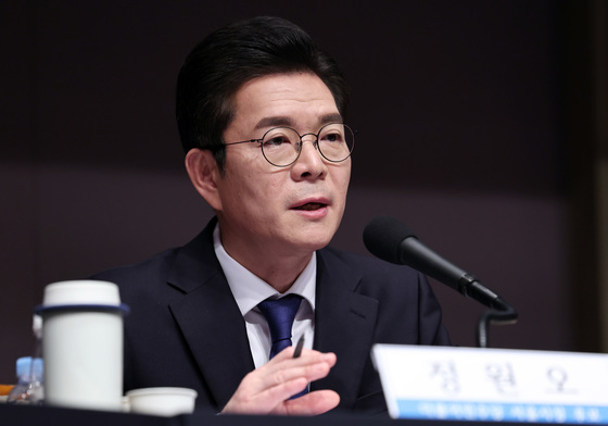 토론회 발언하는 정원오 후보