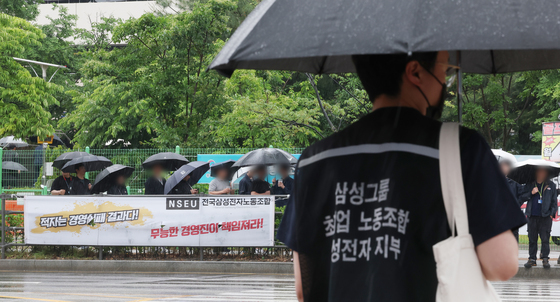 韓 노조 "영업익 N%" 요구할 때 日 노조 "생산성·경쟁력 제고" 외쳐