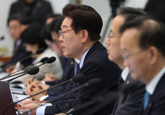 李대통령, 삼전 노조 겨냥 "세전 영업이익  배분 요구, 투자자도 못할 일"