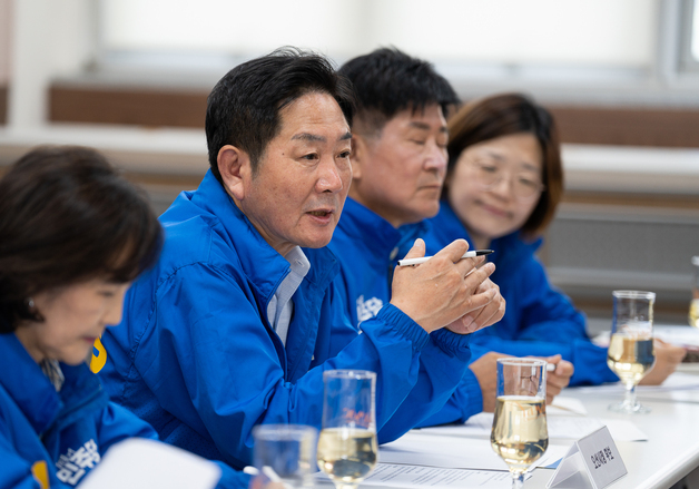 “오색시장 키우고 수도관 바꾼다”…조용호, 중앙동 맞춤 공약