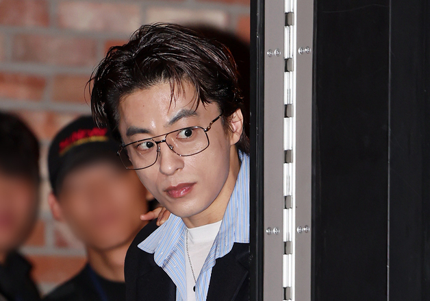 구교환, 내 차례는 언제쯤?