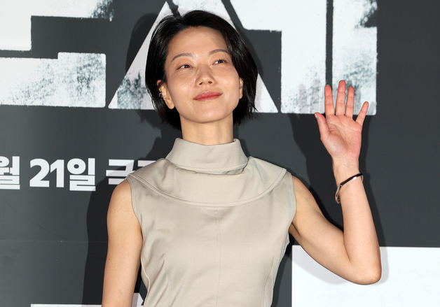 김신록, 여유 넘치는 미소