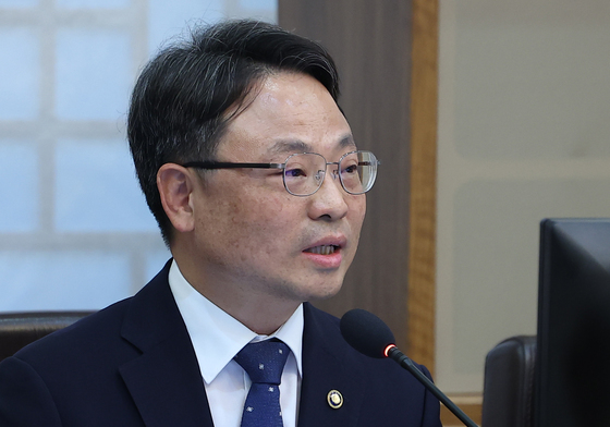 성과 보고하는 박은식 산림청장