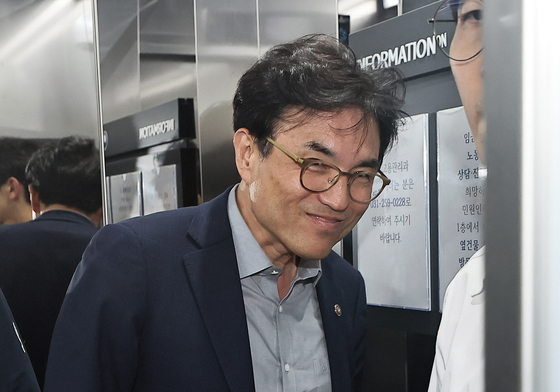 경기지방고용노동청 들어가는 권창준 차관