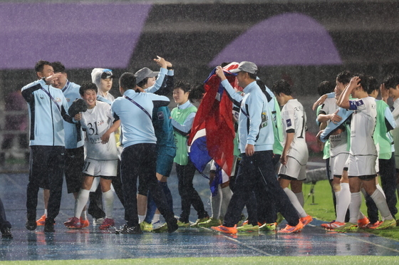 내고향축구단, 수원에 2대1 승리