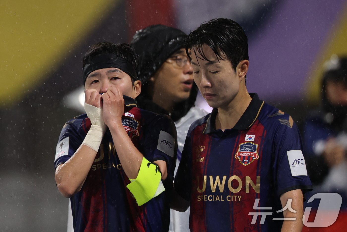 (수원=뉴스1) 박지혜 기자 = 20일 경기 수원시 수원종합운동장에서 열린 2025-2026 아시아축구연맹(AFC) 여자 챔피언스리그(AWCL) 4강 수원FC 위민과 북한 내고향여 …