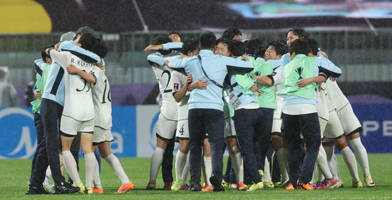 역전승 거둔 북한 내고향여자축구단
