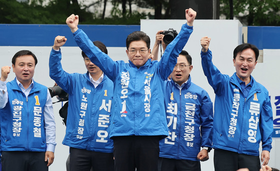 정원오, 왕십리서 유세전 시작…"성동구 성과를 서울 전역으로"