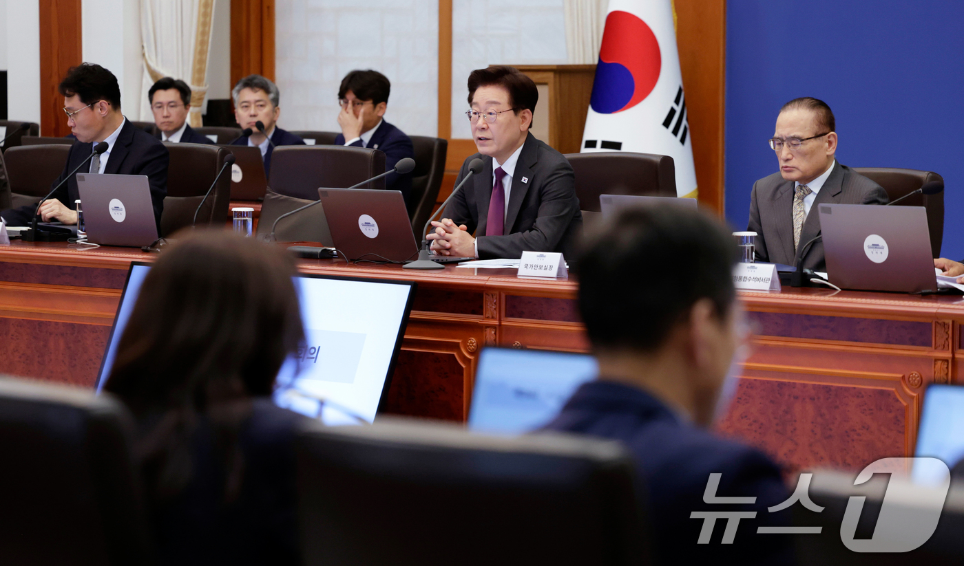 (서울=뉴스1) 허경 기자 = 이재명 대통령이 21일 청와대에서 열린 수석보좌관회의에서 발언하고 있다. (청와대통신사진기자단) 2026.5.21/뉴스1