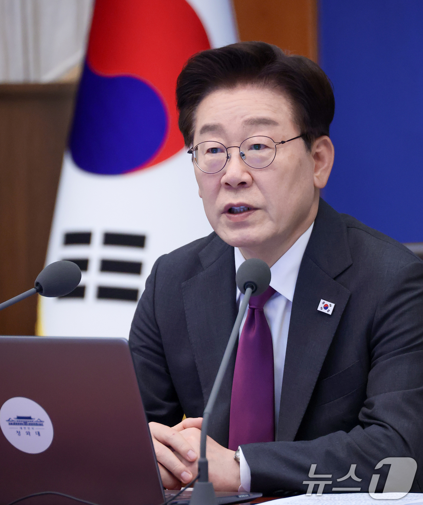 (서울=뉴스1) 이재명 기자 = 이재명 대통령이 21일 청와대에서 열린 수석보좌관회의에서 발언을 하고 있다. (청와대통신사진기자단) 2026.5.21/뉴스1