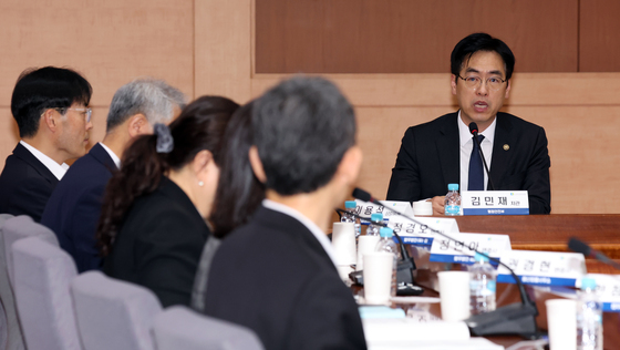 공공데이터분쟁조정위원회 위촉식 모두발언하는 김민재 차관