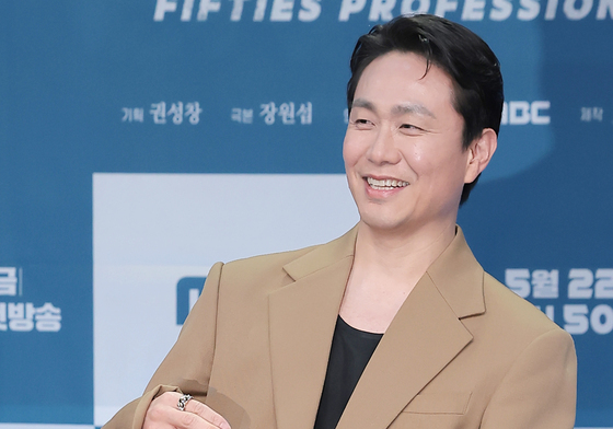 오정세, 액션 연기도 나옵니다