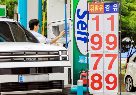 유류세 인하 7월말까지 연장···인하 폭은 유지