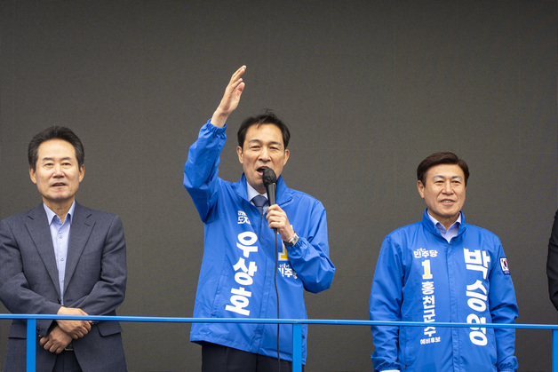 홍천 찾은 우상호 강원도지사 후보
