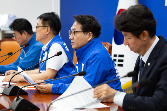 긴급 기자회견 열고 유정복 국민의힘 인천시장 후보 배우자 가상자산 의혹 녹취 공개한 민주당