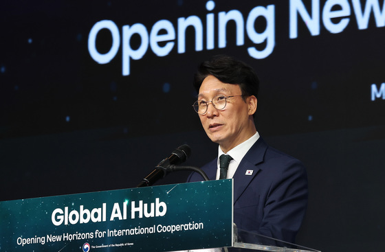 金총리 "글로벌 AI 허브 실용·연대의 출발될 것…韓, 최전선서 함께"