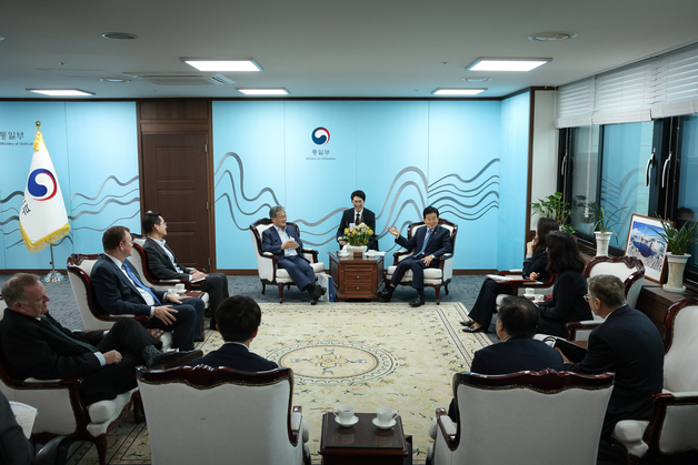 정동영, 美 전문가 만나 "한미, 한반도 평화 위한 G2"